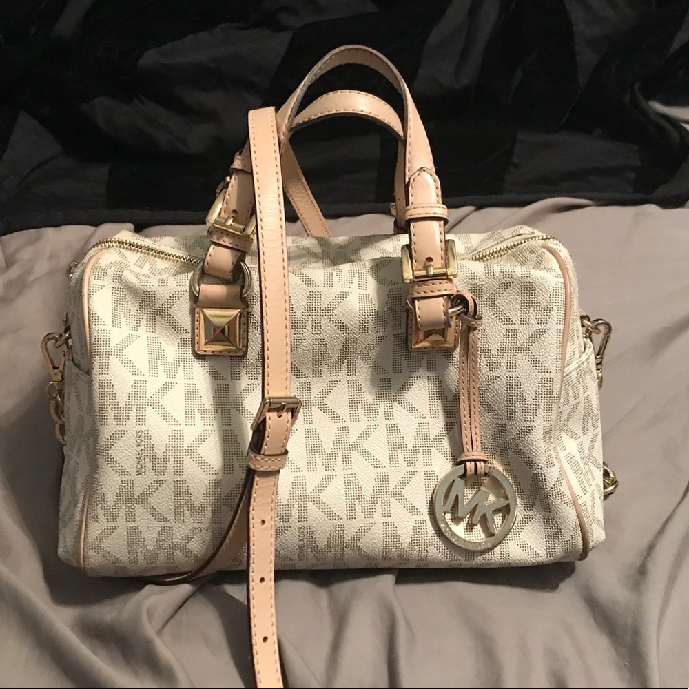 Michael kors purse